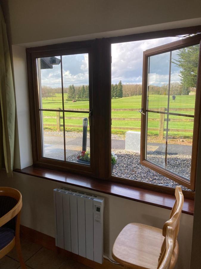 Your Very Own 19Th Hole!! Tipperary Exterior foto